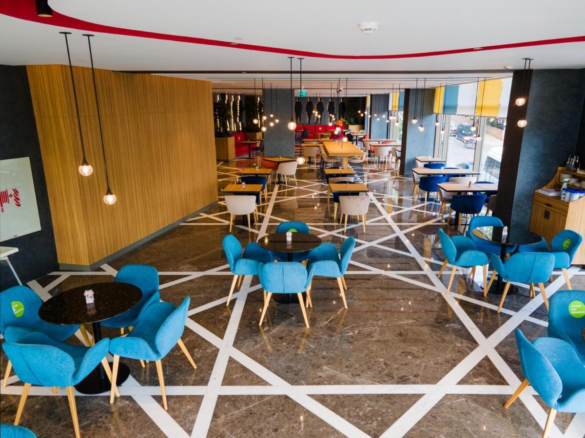 Ibis Styles Istanbul Merter Exteriér fotografie The interior of the restaurant